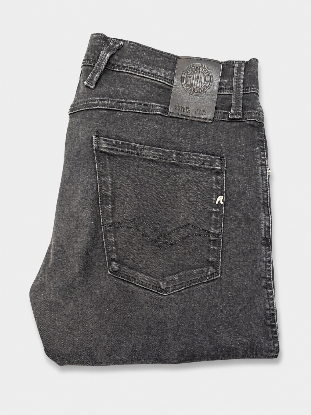 Replay Anbass Jeans – Slim Fit