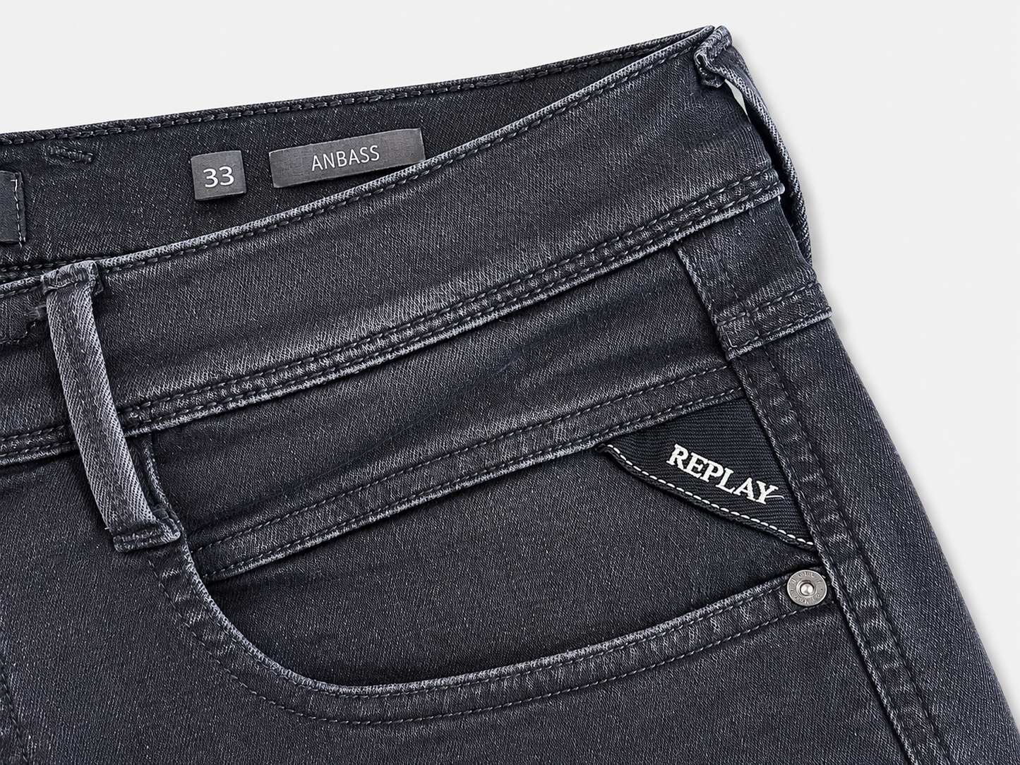 Replay Anbass Jeans – Slim Fit