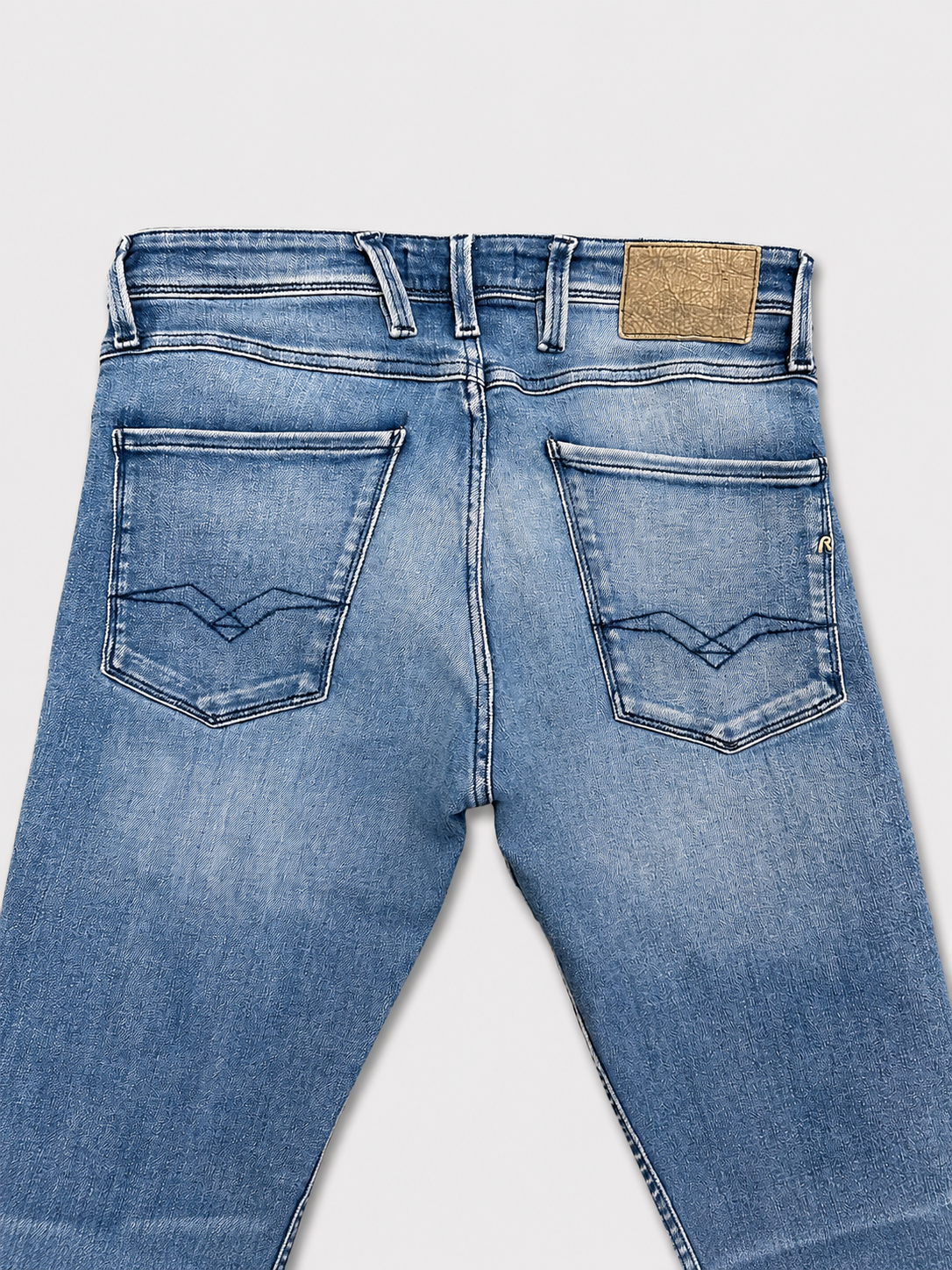 Replay Anbass Jeans – Slim Fit