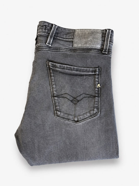 Replay Anbass Jeans – Slim Fit