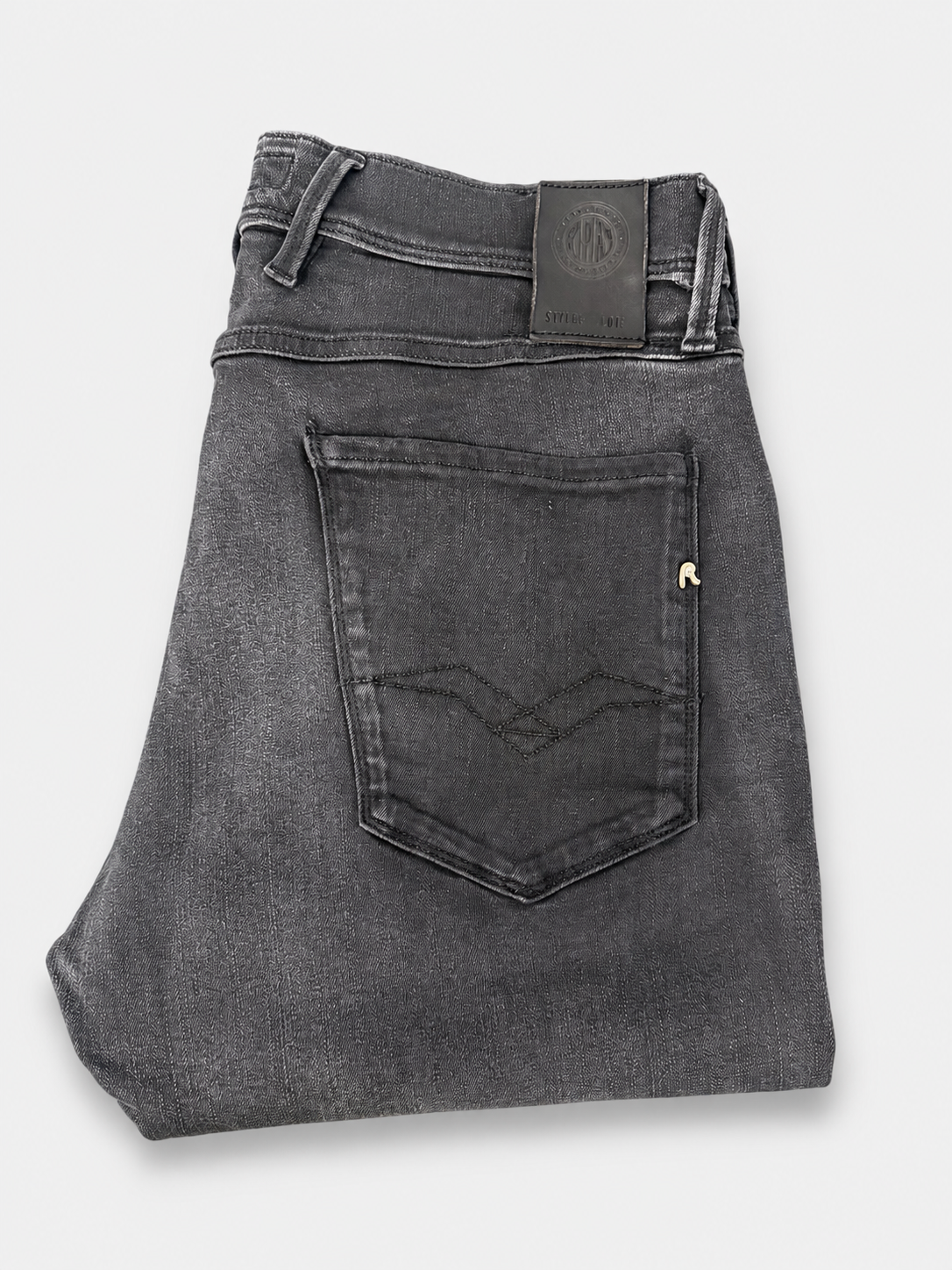 Replay Anbass Jeans – Slim Fit