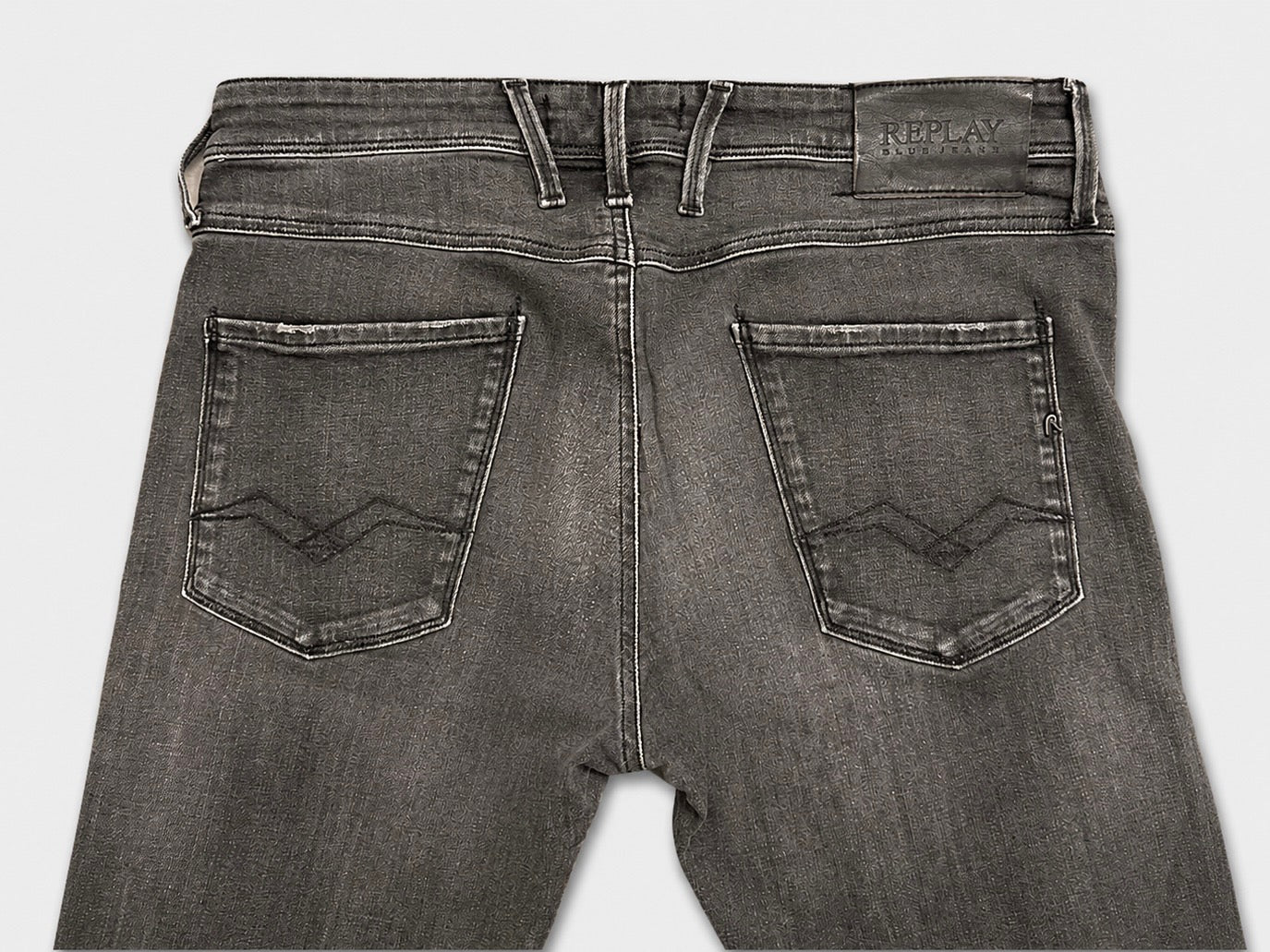Replay Anbass Jeans – Slim Fit