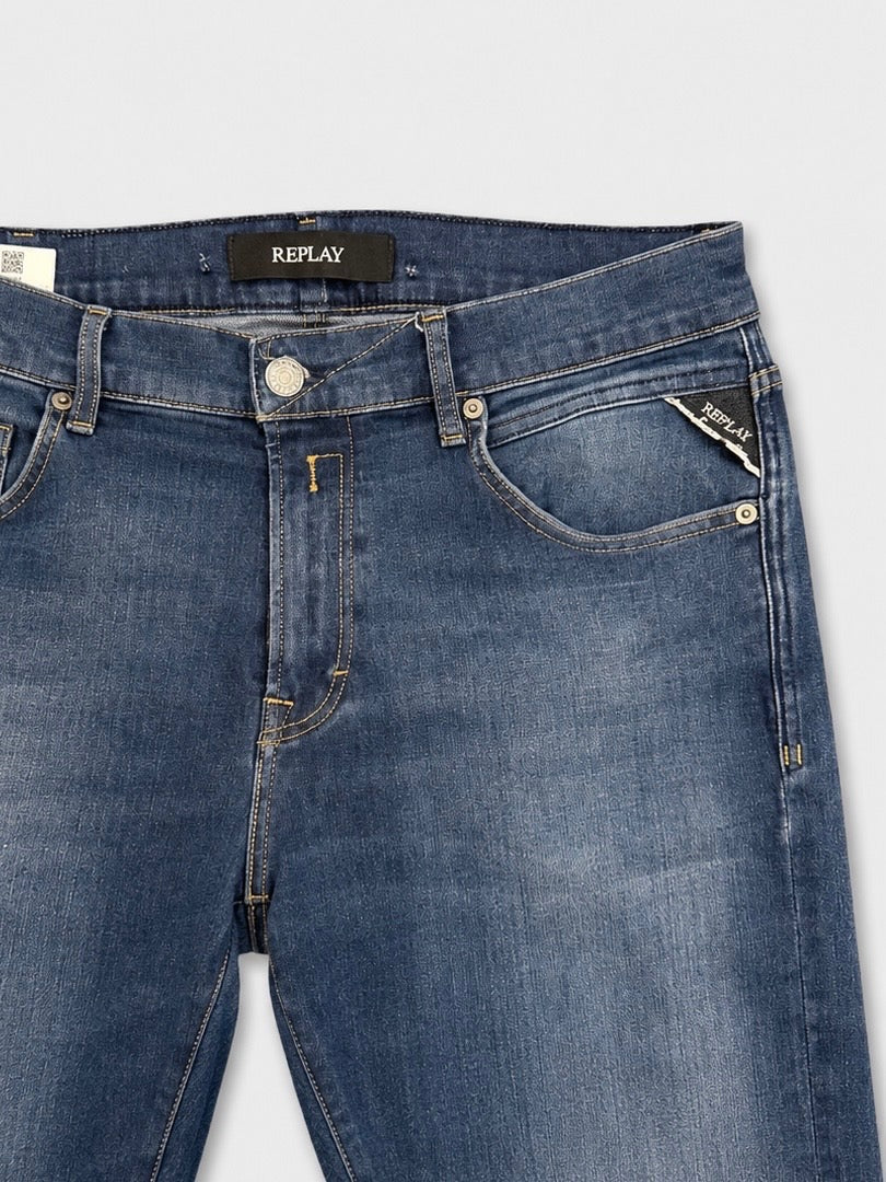 Replay Mickym Jeans – Slim Tapered Fit