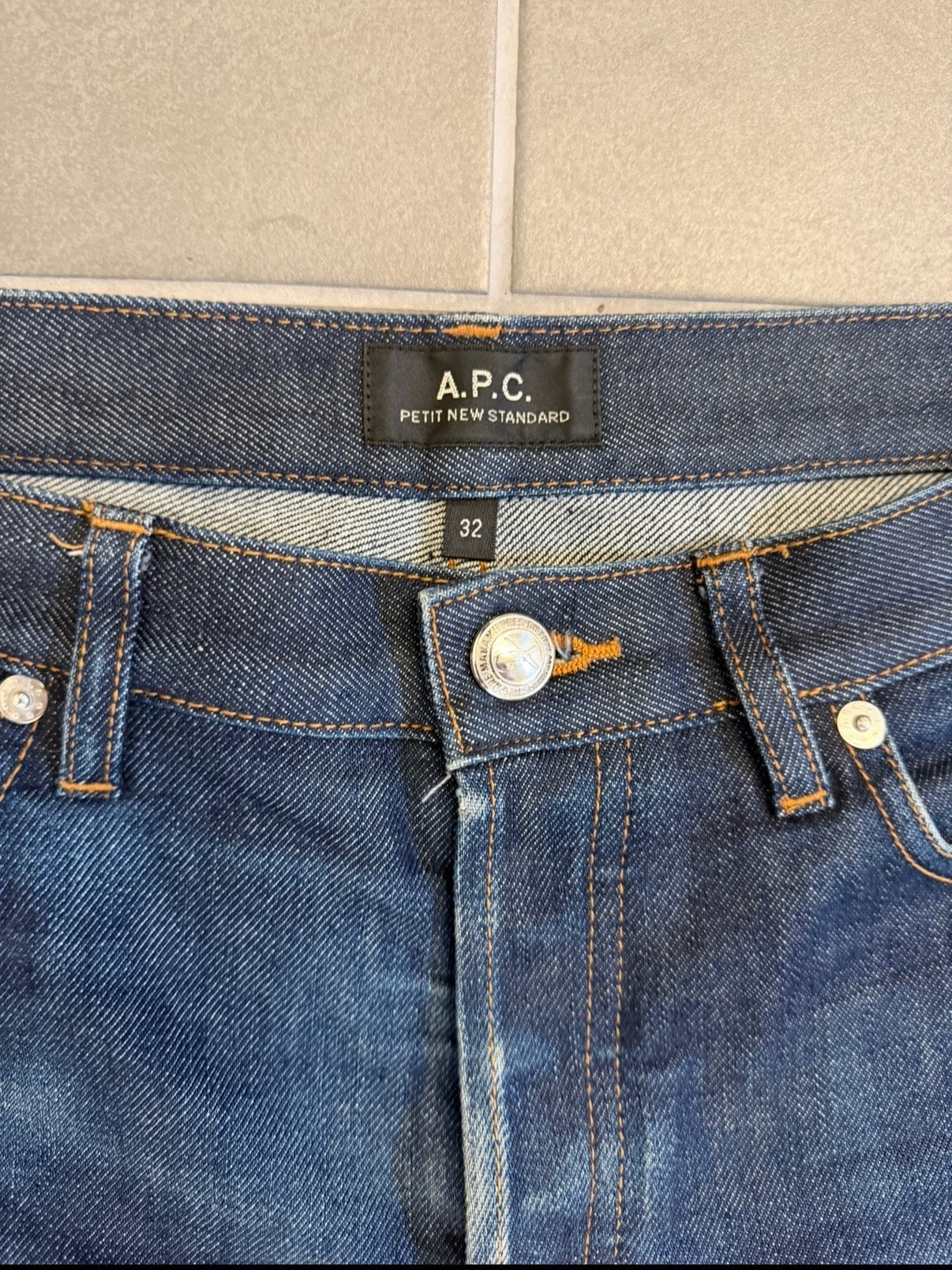 A.P.C. Jeans – Slim Straight Fit